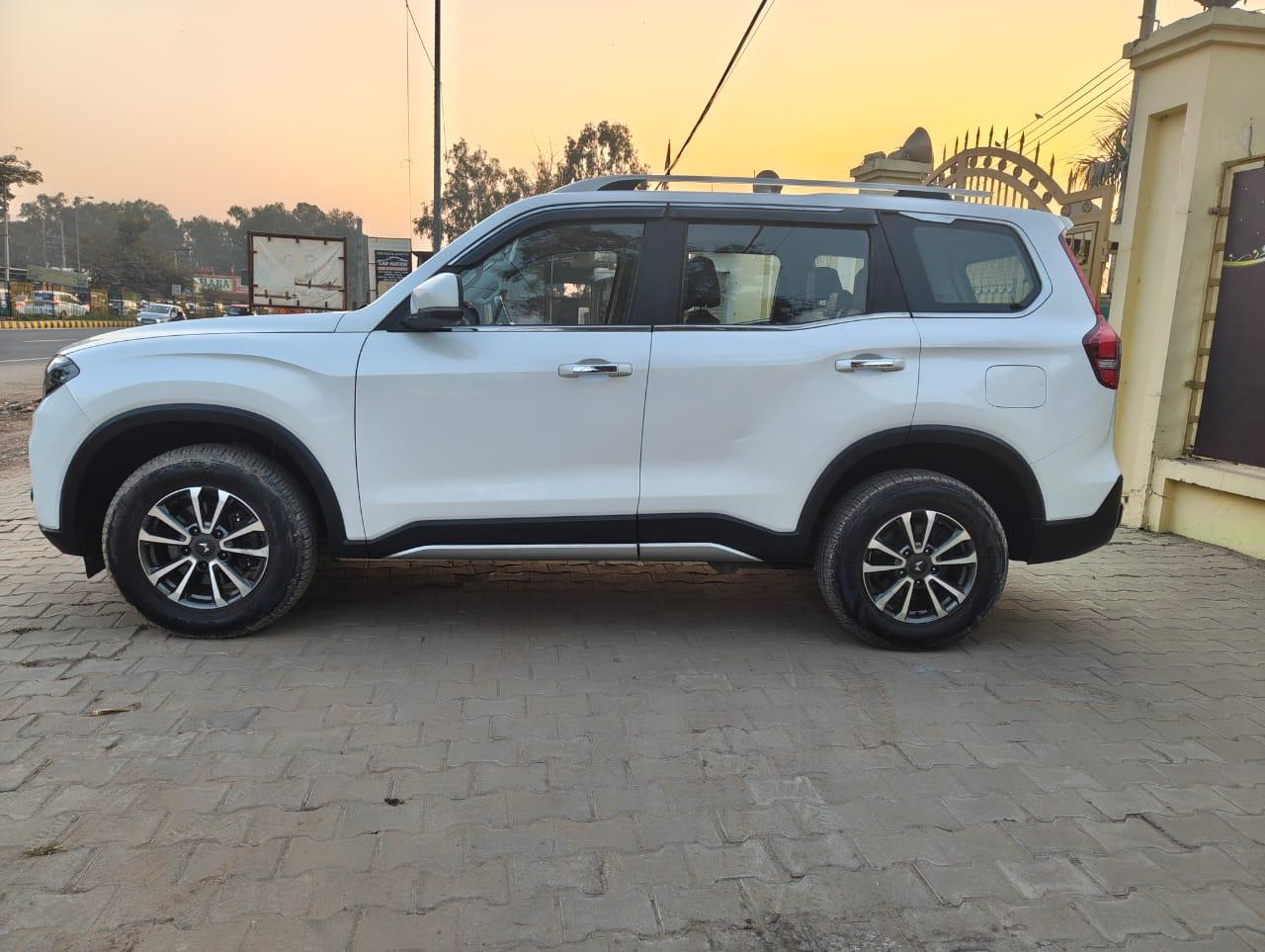 यूज़्ड 2022 महिंद्रा स्कॉर्पियो-N, Palam Road, Gurgaon 8 यूज़्ड 2022 महिंद्रा स्कॉर्पियो-N, Palam Road, Gurgaon 8