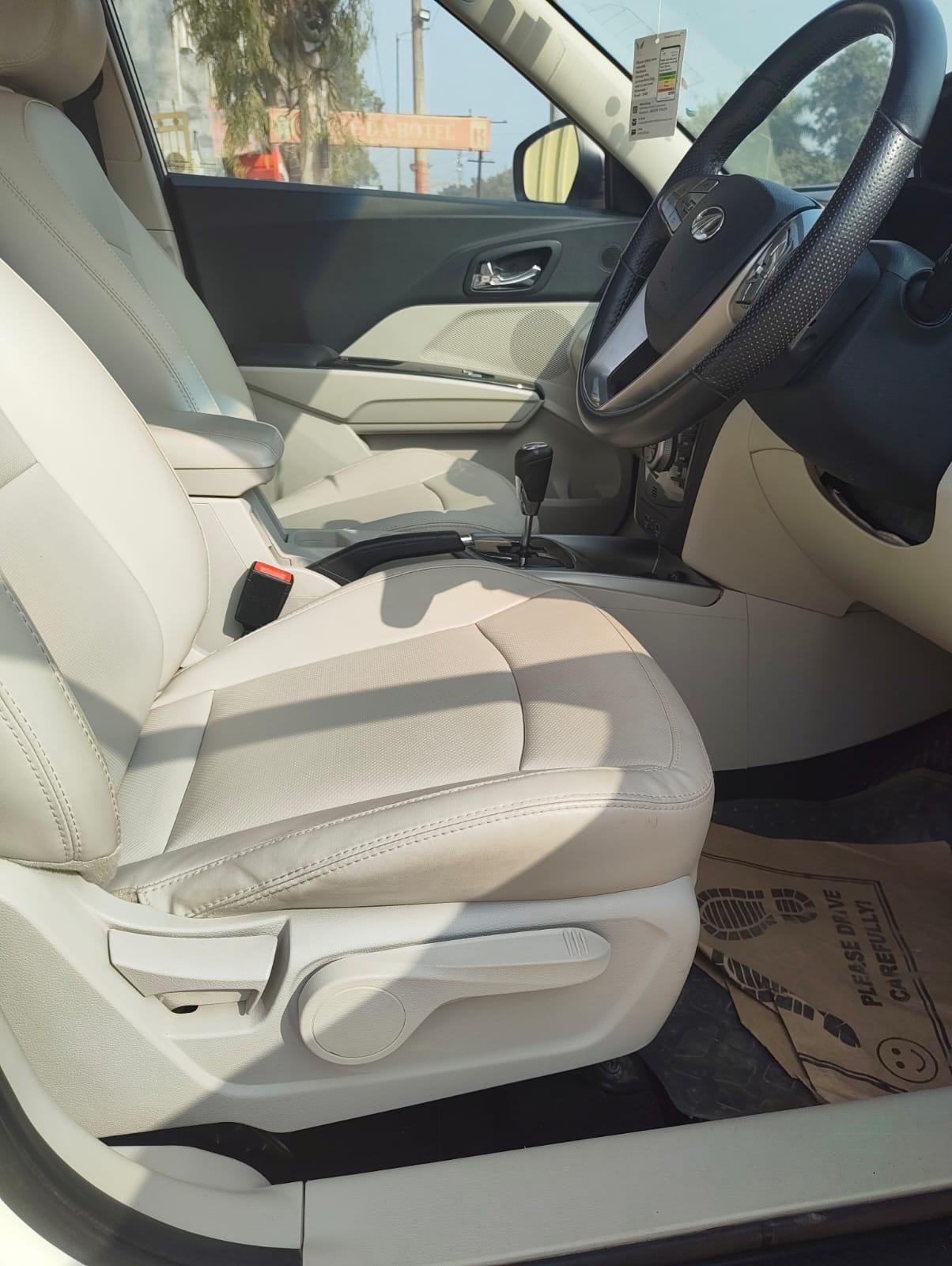 यूज़्ड 2022 महिंद्रा एक्सयूवी300, Palam Road, Gurgaon 15 यूज़्ड 2022 महिंद्रा एक्सयूवी300, Palam Road, Gurgaon 15