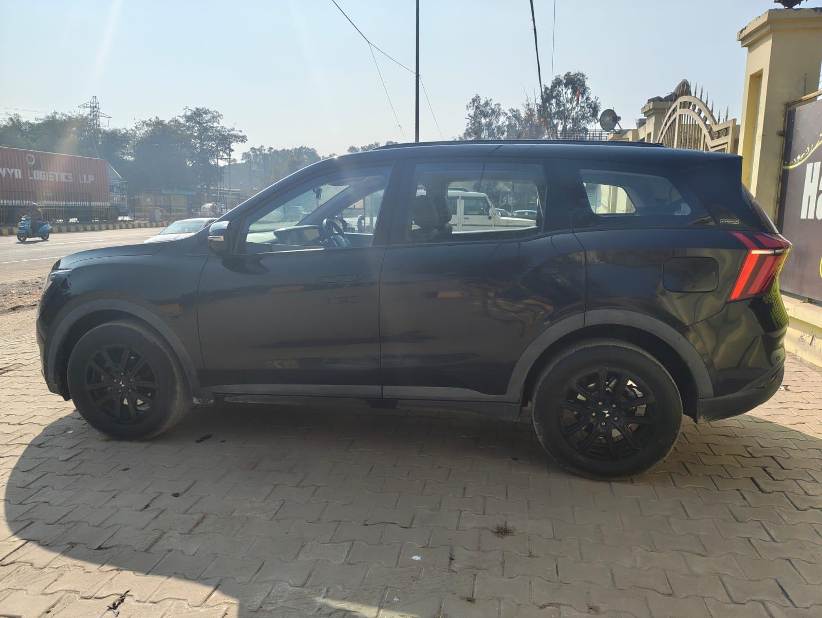 यूज़्ड 2025 महिंद्रा एक्सयूवी700, Palam Road, Gurgaon 1 यूज़्ड 2025 महिंद्रा एक्सयूवी700, Palam Road, Gurgaon 1