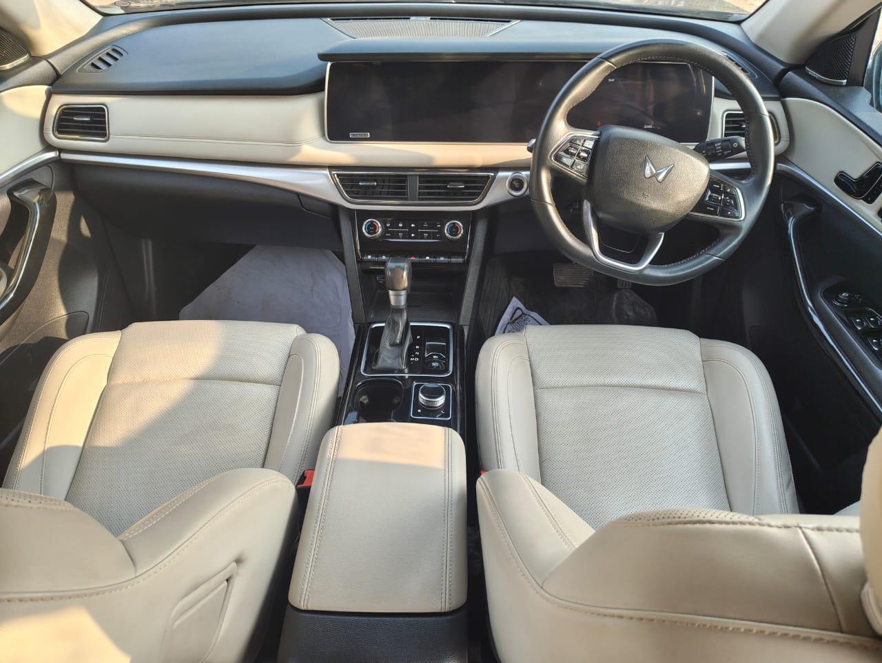 यूज़्ड 2024 महिंद्रा एक्सयूवी700, Palam Road, Gurgaon 11 यूज़्ड 2024 महिंद्रा एक्सयूवी700, Palam Road, Gurgaon 11