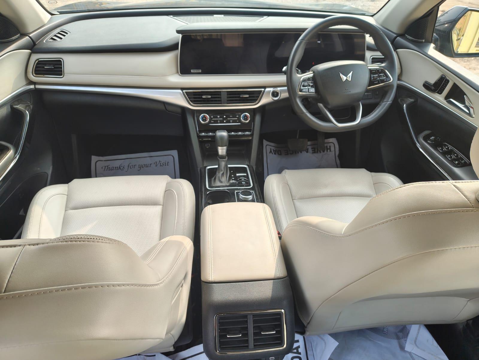 यूज़्ड 2024 महिंद्रा एक्सयूवी700, Palam Road, Gurgaon 12 यूज़्ड 2024 महिंद्रा एक्सयूवी700, Palam Road, Gurgaon 12