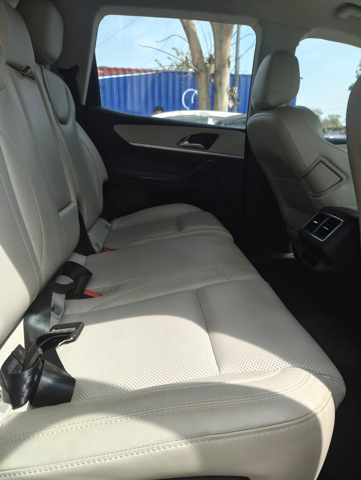 यूज़्ड 2024 महिंद्रा एक्सयूवी700, Palam Road, Gurgaon 14 यूज़्ड 2024 महिंद्रा एक्सयूवी700, Palam Road, Gurgaon 14