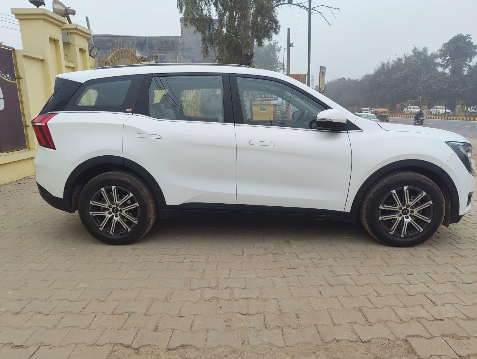 यूज़्ड 2024 महिंद्रा एक्सयूवी700, Palam Road, Gurgaon 2 यूज़्ड 2024 महिंद्रा एक्सयूवी700, Palam Road, Gurgaon 2