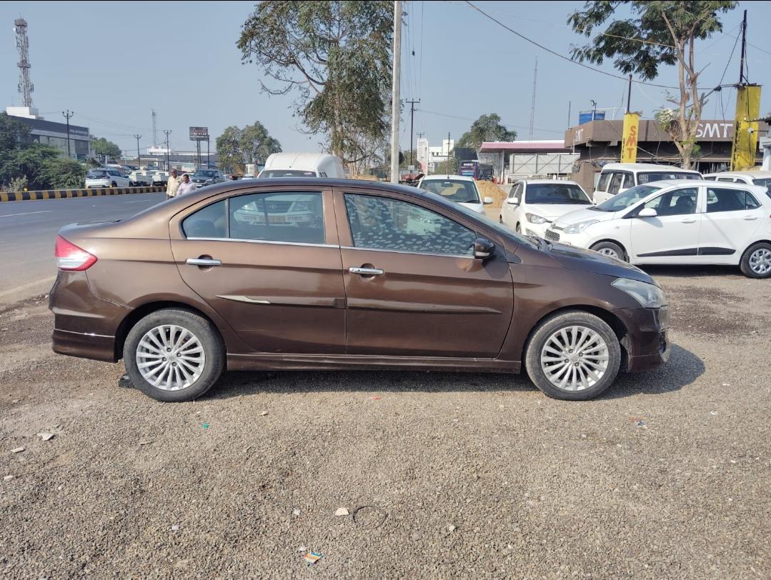 यूज़्ड 2015 मारुति सुजुकी सियाज़, Theba, Jamnagar 5 यूज़्ड 2015 मारुति सुजुकी सियाज़, Theba, Jamnagar 5