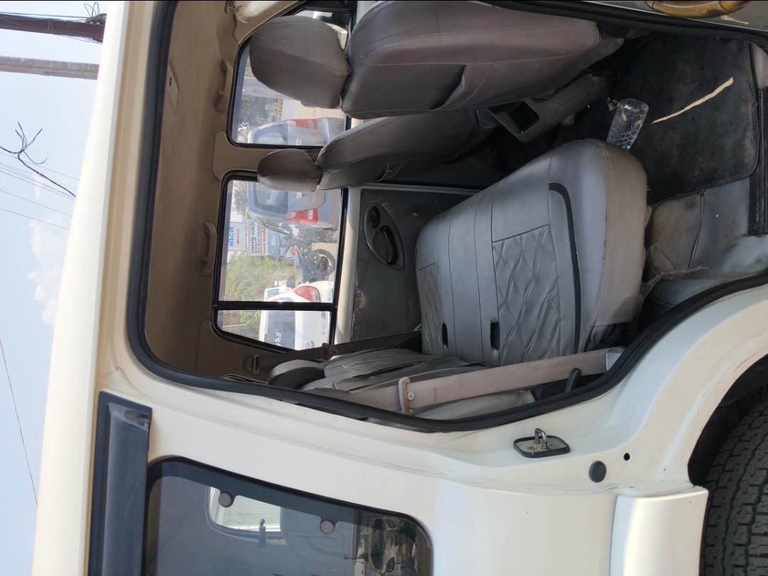 यूज़्ड 2015 महिंद्रा स्कॉर्पियो, Theba, Jamnagar 16 यूज़्ड 2015 महिंद्रा स्कॉर्पियो, Theba, Jamnagar 16