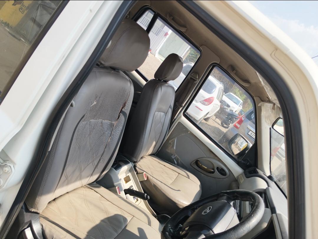 यूज़्ड 2015 महिंद्रा स्कॉर्पियो, Theba, Jamnagar 13 यूज़्ड 2015 महिंद्रा स्कॉर्पियो, Theba, Jamnagar 13