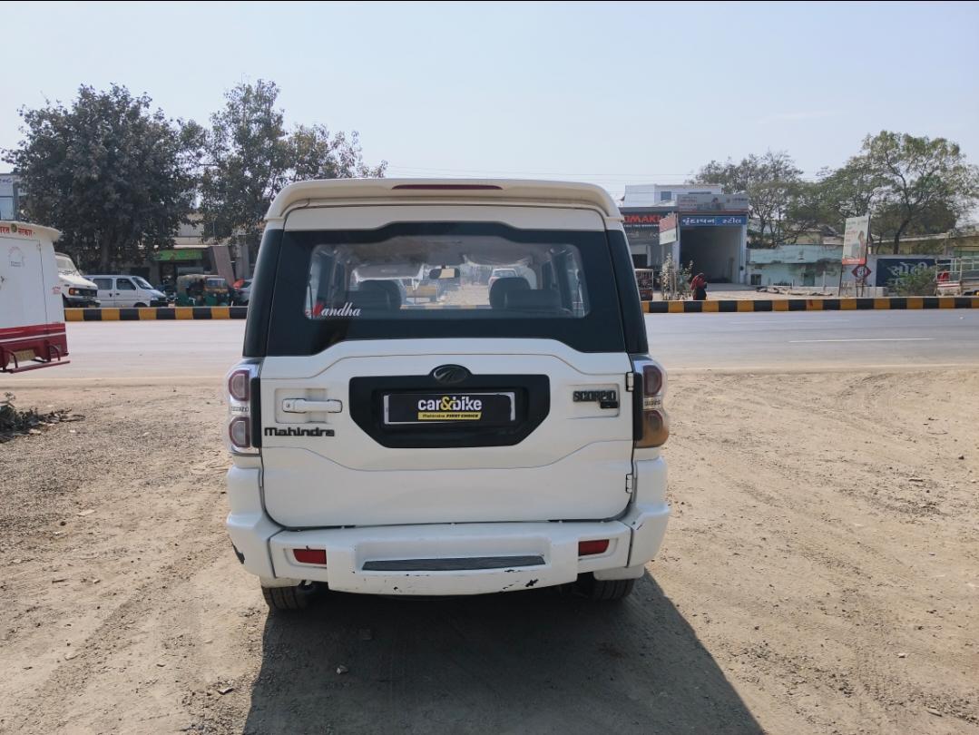 यूज़्ड 2015 महिंद्रा स्कॉर्पियो, Theba, Jamnagar 3 यूज़्ड 2015 महिंद्रा स्कॉर्पियो, Theba, Jamnagar 3