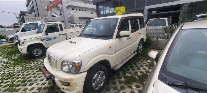 2012 महिंद्रा स्कॉर्पियो M2DI 2012 महिंद्रा स्कॉर्पियो M2DI