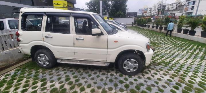 यूज़्ड 2012 महिंद्रा स्कॉर्पियो, Araghar, Dehradun 1 यूज़्ड 2012 महिंद्रा स्कॉर्पियो, Araghar, Dehradun 1