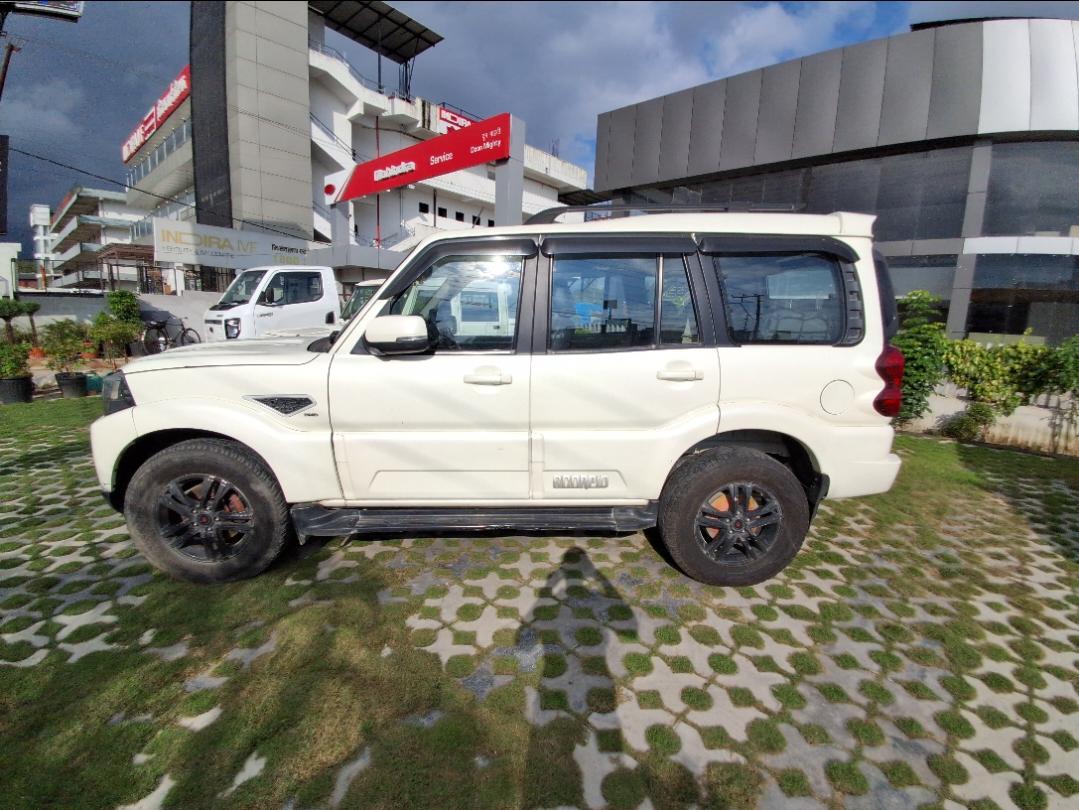 यूज़्ड 2020 महिंद्रा स्कॉर्पियो, Araghar, Dehradun 1 यूज़्ड 2020 महिंद्रा स्कॉर्पियो, Araghar, Dehradun 1