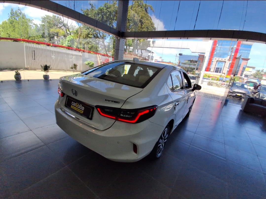 यूज़्ड 2023 होंडा सिटी, Araghar, Dehradun 4 यूज़्ड 2023 होंडा सिटी, Araghar, Dehradun 4