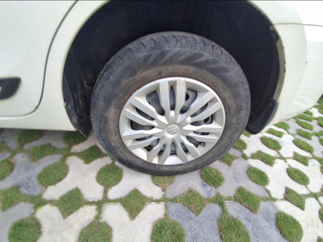 यूज़्ड 2021 मारुति सुजुकी डिजायर, Araghar, Dehradun 8 यूज़्ड 2021 मारुति सुजुकी डिजायर, Araghar, Dehradun 8