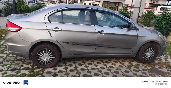 यूज़्ड 2018 मारुति सुजुकी सियाज़, Araghar, Dehradun 5 यूज़्ड 2018 मारुति सुजुकी सियाज़, Araghar, Dehradun 5