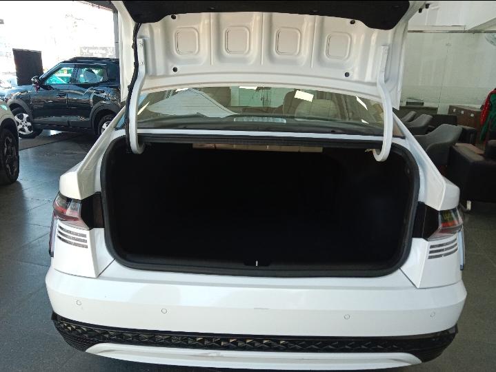 यूज़्ड 2023 ह्युंडई वरना, Araghar, Dehradun 9 यूज़्ड 2023 ह्युंडई वरना, Araghar, Dehradun 9