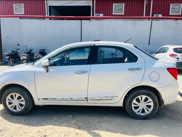 यूज़्ड 2018 मारुति सुजुकी डिजायर, Araghar, Dehradun 1 यूज़्ड 2018 मारुति सुजुकी डिजायर, Araghar, Dehradun 1