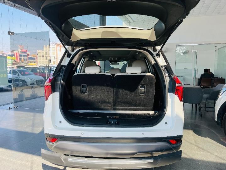 यूज़्ड 2022 महिंद्रा एक्सयूवी700, Araghar, Dehradun 9 यूज़्ड 2022 महिंद्रा एक्सयूवी700, Araghar, Dehradun 9