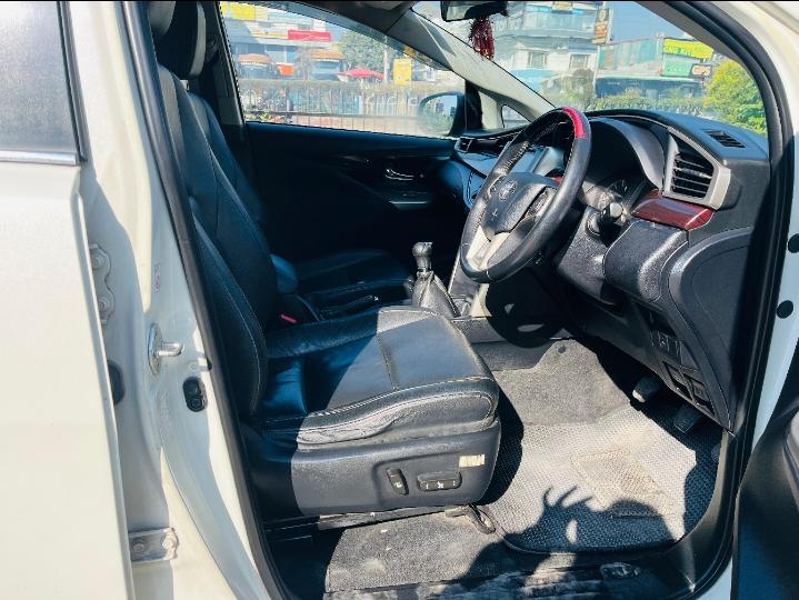 यूज़्ड 2017 टोयोटा इनोवा क्रिस्टा, Araghar, Dehradun 15 यूज़्ड 2017 टोयोटा इनोवा क्रिस्टा, Araghar, Dehradun 15