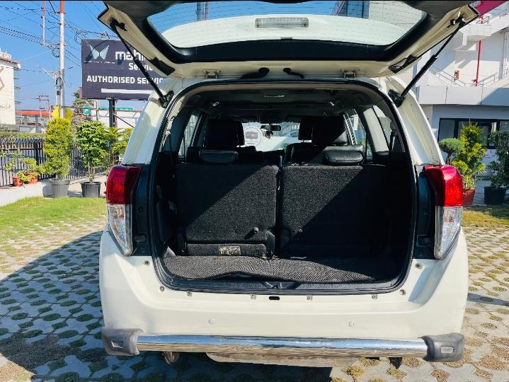 यूज़्ड 2017 टोयोटा इनोवा क्रिस्टा, Araghar, Dehradun 9 यूज़्ड 2017 टोयोटा इनोवा क्रिस्टा, Araghar, Dehradun 9