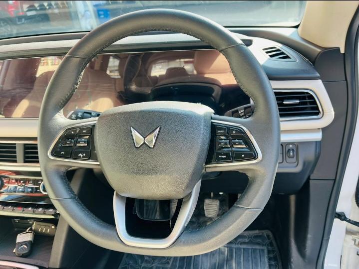 यूज़्ड 2025 महिंद्रा एक्सयूवी700, Araghar, Dehradun 13 यूज़्ड 2025 महिंद्रा एक्सयूवी700, Araghar, Dehradun 13