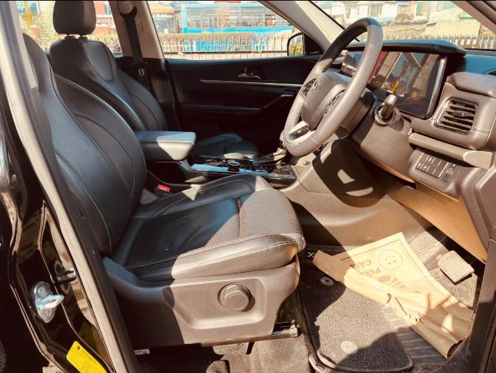 यूज़्ड 2025 महिंद्रा एक्सयूवी700, Araghar, Dehradun 15 यूज़्ड 2025 महिंद्रा एक्सयूवी700, Araghar, Dehradun 15