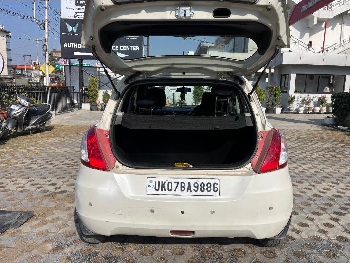 यूज़्ड 2013 मारुति सुजुकी स्विफ्ट, Araghar, Dehradun 9 यूज़्ड 2013 मारुति सुजुकी स्विफ्ट, Araghar, Dehradun 9