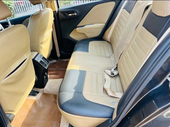 यूज़्ड 2016 होंडा सिटी, Araghar, Dehradun 17 यूज़्ड 2016 होंडा सिटी, Araghar, Dehradun 17