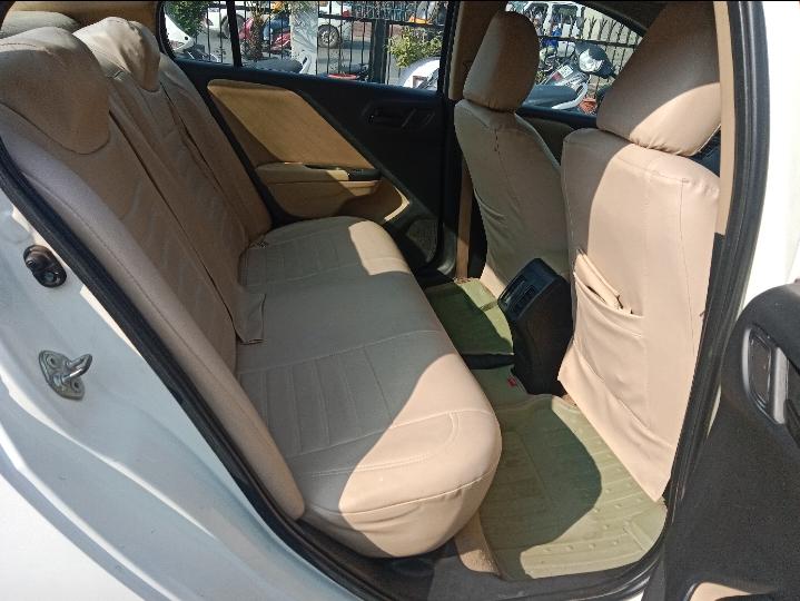 यूज़्ड 2015 होंडा सिटी, Araghar, Dehradun 16 यूज़्ड 2015 होंडा सिटी, Araghar, Dehradun 16