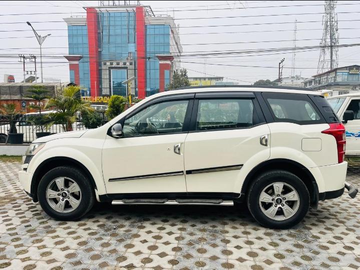 यूज़्ड 2013 महिंद्रा एक्सयूवी500, Araghar, Dehradun 1 यूज़्ड 2013 महिंद्रा एक्सयूवी500, Araghar, Dehradun 1