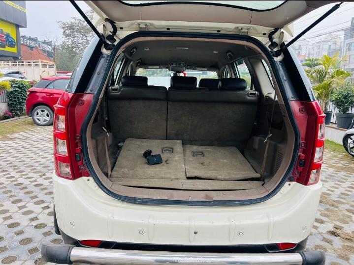 यूज़्ड 2013 महिंद्रा एक्सयूवी500, Araghar, Dehradun 8 यूज़्ड 2013 महिंद्रा एक्सयूवी500, Araghar, Dehradun 8