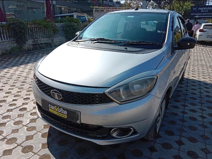 2017 टाटा टियागो Revotorq XT 2017 टाटा टियागो Revotorq XT