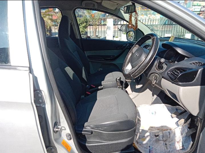 यूज़्ड 2017 टाटा टियागो, Araghar, Dehradun 13 यूज़्ड 2017 टाटा टियागो, Araghar, Dehradun 13