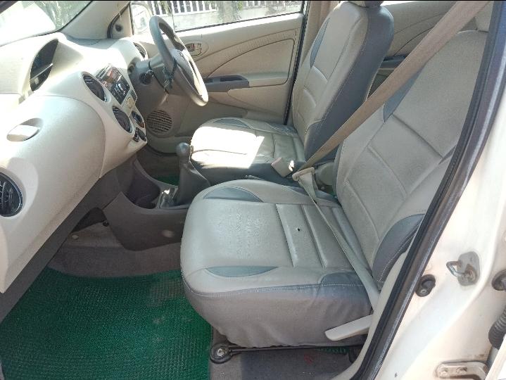 यूज़्ड 2014 टोयोटा इटिऑस, Araghar, Dehradun 15 यूज़्ड 2014 टोयोटा इटिऑस, Araghar, Dehradun 15