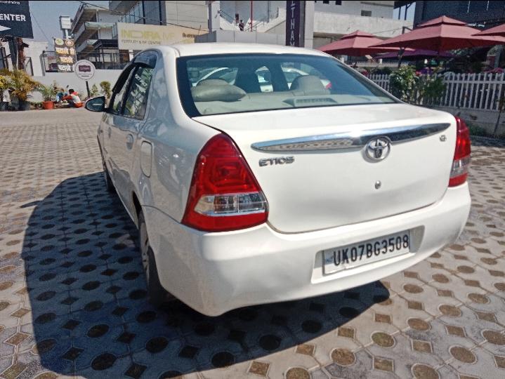 यूज़्ड 2014 टोयोटा इटिऑस, Araghar, Dehradun 4 यूज़्ड 2014 टोयोटा इटिऑस, Araghar, Dehradun 4