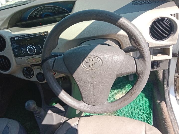 यूज़्ड 2014 टोयोटा इटिऑस, Araghar, Dehradun 12 यूज़्ड 2014 टोयोटा इटिऑस, Araghar, Dehradun 12