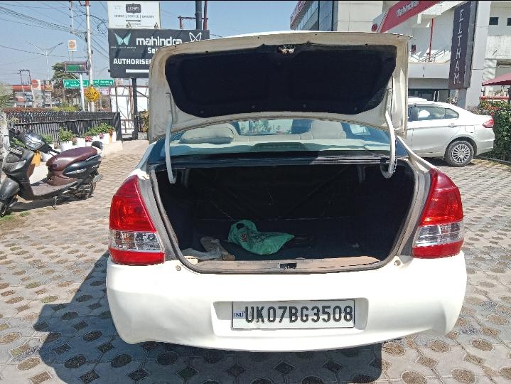 यूज़्ड 2014 टोयोटा इटिऑस, Araghar, Dehradun 9 यूज़्ड 2014 टोयोटा इटिऑस, Araghar, Dehradun 9