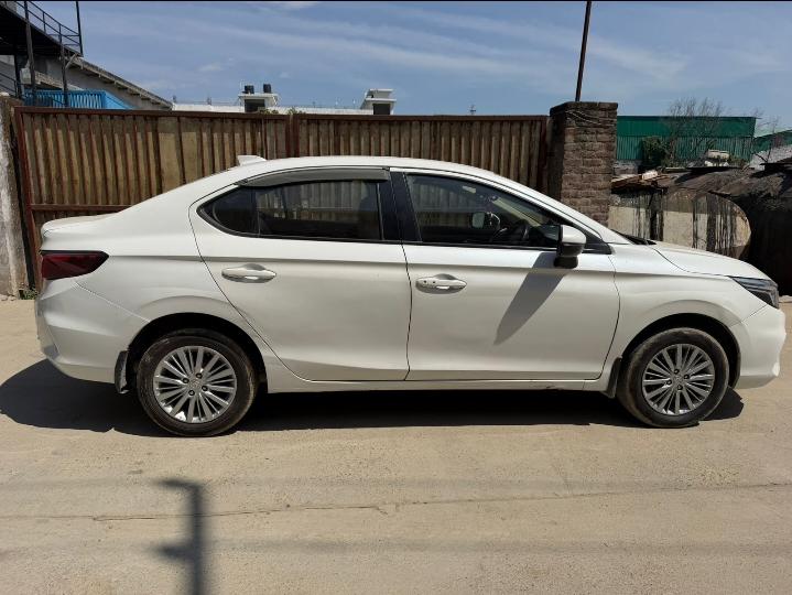 यूज़्ड 2021 होंडा सिटी, Araghar, Dehradun 5 यूज़्ड 2021 होंडा सिटी, Araghar, Dehradun 5