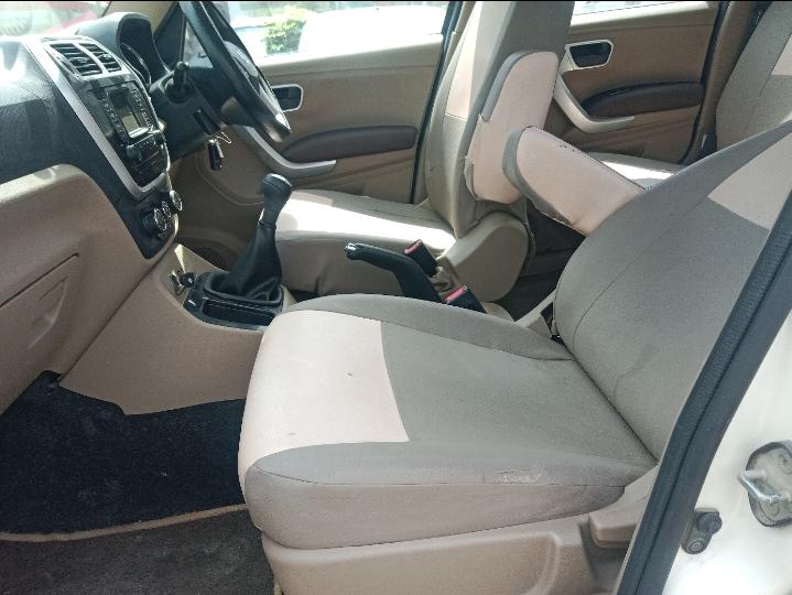 यूज़्ड 2019 महिंद्रा टीयूवी300, Araghar, Dehradun 16 यूज़्ड 2019 महिंद्रा टीयूवी300, Araghar, Dehradun 16