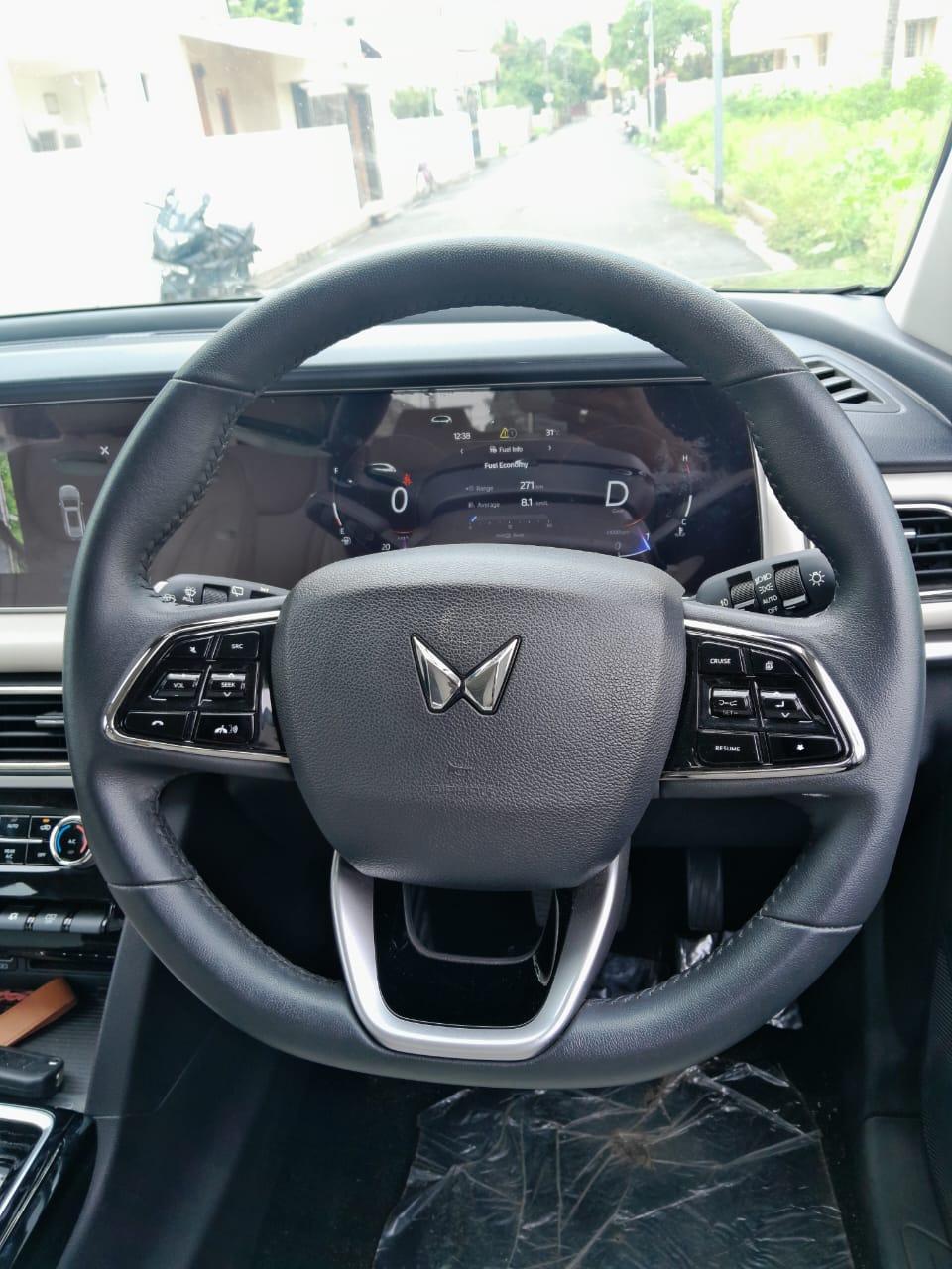 यूज़्ड 2024 महिंद्रा एक्सयूवी700, Tiruvannamalai 12 यूज़्ड 2024 महिंद्रा एक्सयूवी700, Tiruvannamalai 12