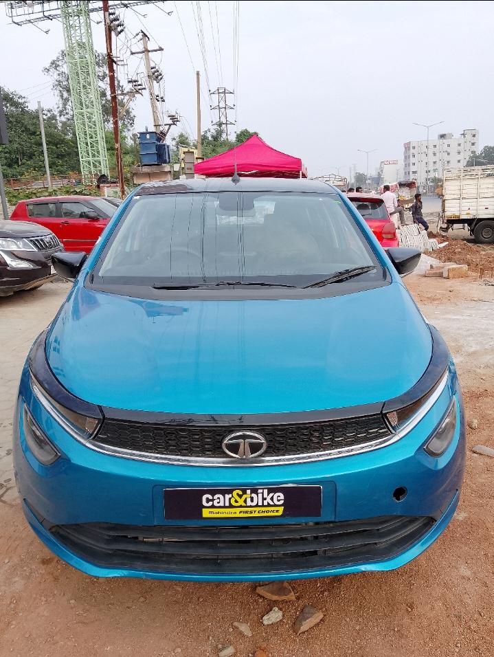 2022 टाटा अलट्रोज़ XZ TC (O) Petrol 2022 टाटा अलट्रोज़ XZ TC (O) Petrol