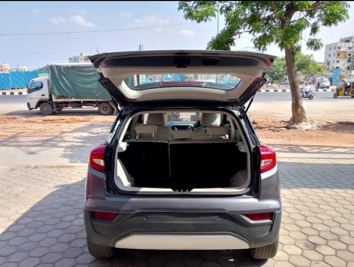 यूज़्ड 2021 महिंद्रा एक्सयूवी300, Cyberabad, Hyderabad 9 यूज़्ड 2021 महिंद्रा एक्सयूवी300, Cyberabad, Hyderabad 9