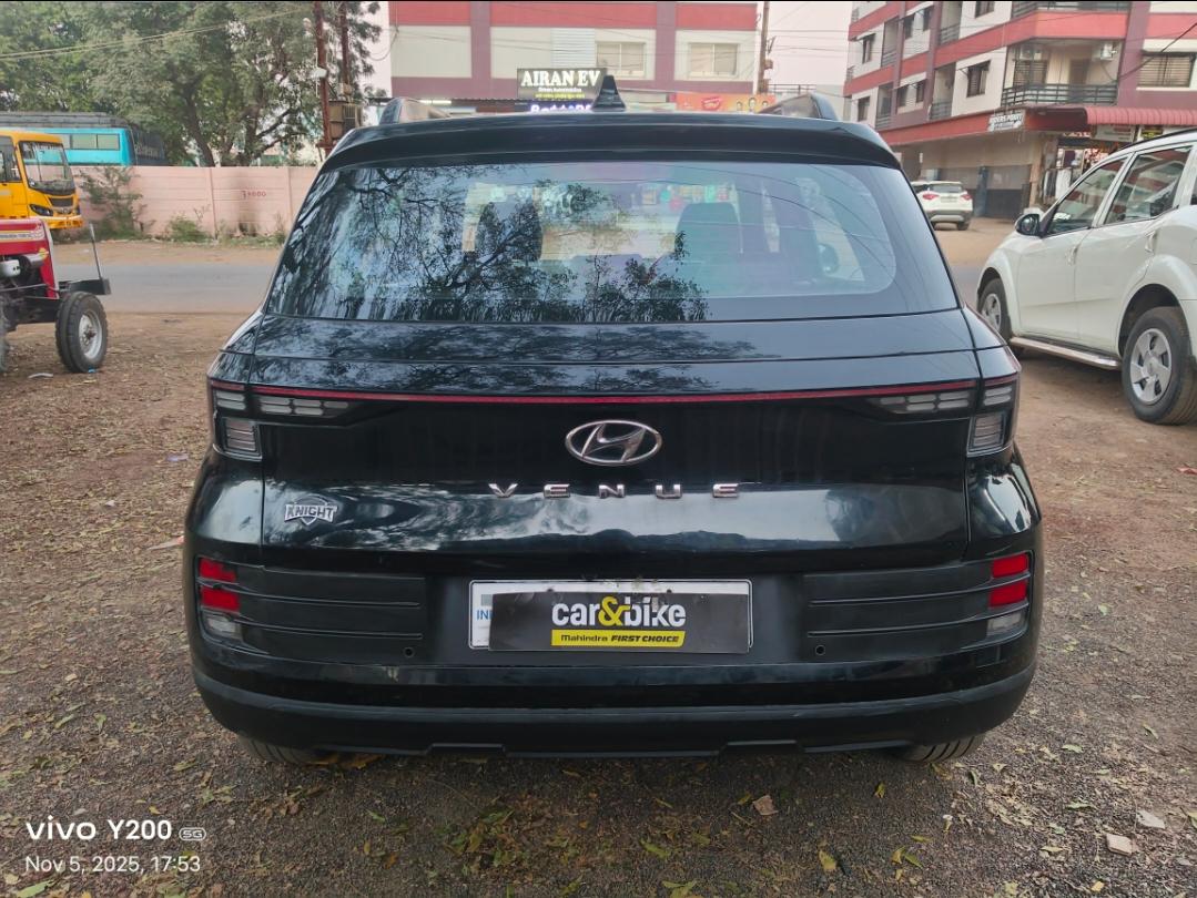 यूज़्ड 2023 ह्युंडई वेन्यू, Neemuch Jawahar Nagar, Neemuch 3 यूज़्ड 2023 ह्युंडई वेन्यू, Neemuch Jawahar Nagar, Neemuch 3