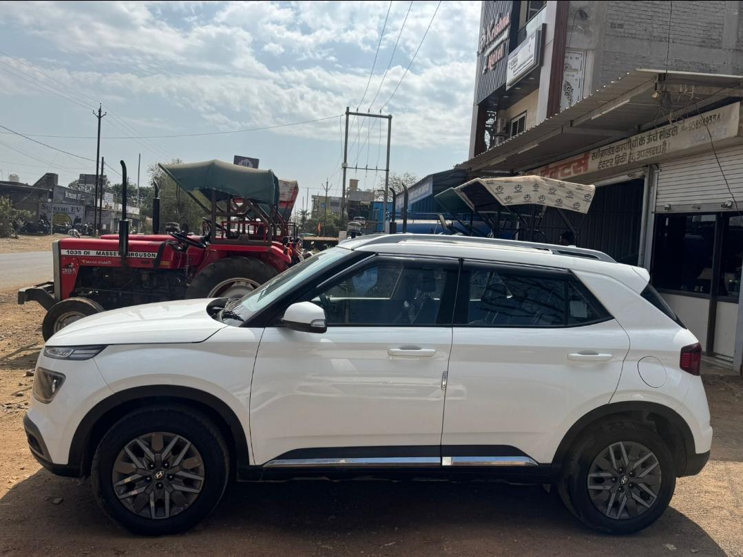 यूज़्ड 2022 ह्युंडई वेन्यू, Neemuch Jawahar Nagar, Neemuch 1 यूज़्ड 2022 ह्युंडई वेन्यू, Neemuch Jawahar Nagar, Neemuch 1