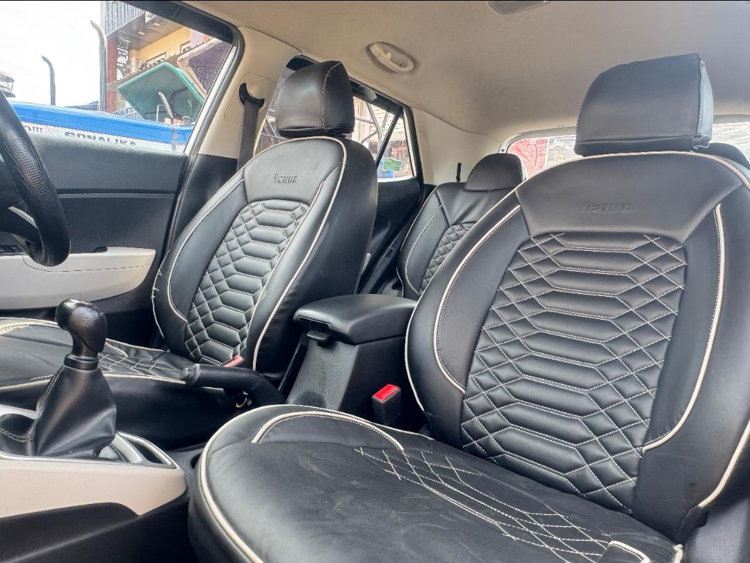 यूज़्ड 2023 ह्युंडई वेन्यू, Neemuch Jawahar Nagar, Neemuch 14 यूज़्ड 2023 ह्युंडई वेन्यू, Neemuch Jawahar Nagar, Neemuch 14