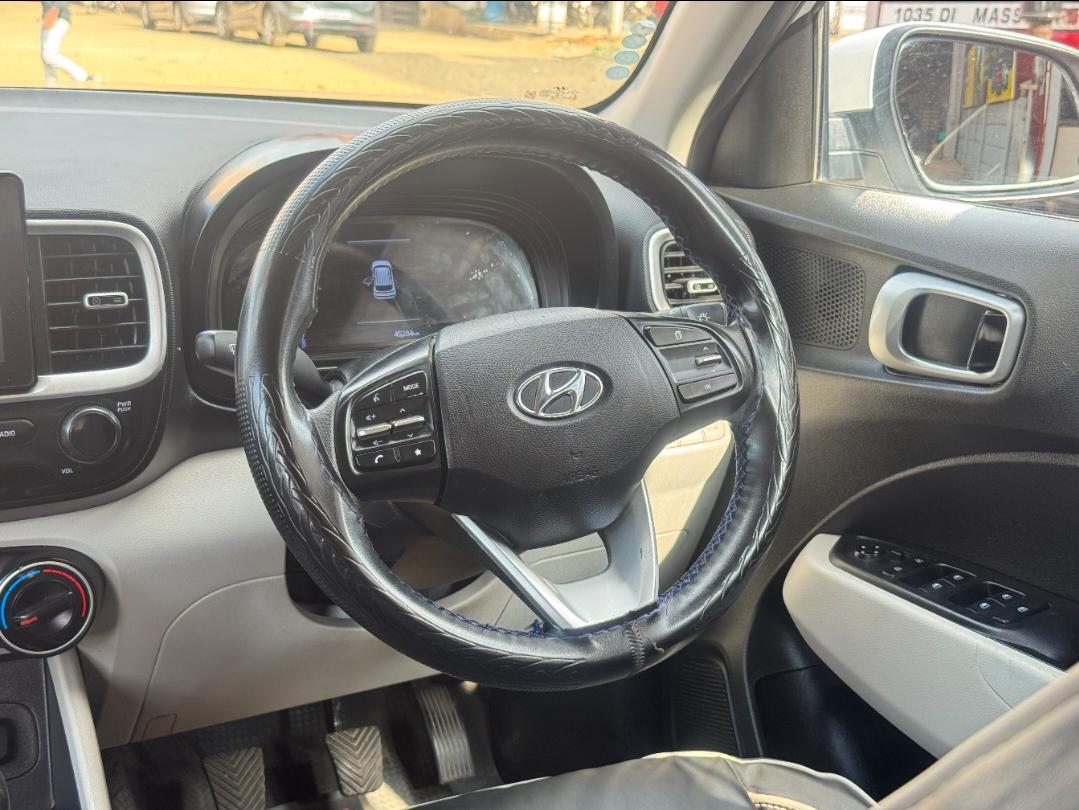 यूज़्ड 2023 ह्युंडई वेन्यू, Neemuch Jawahar Nagar, Neemuch 11 यूज़्ड 2023 ह्युंडई वेन्यू, Neemuch Jawahar Nagar, Neemuch 11