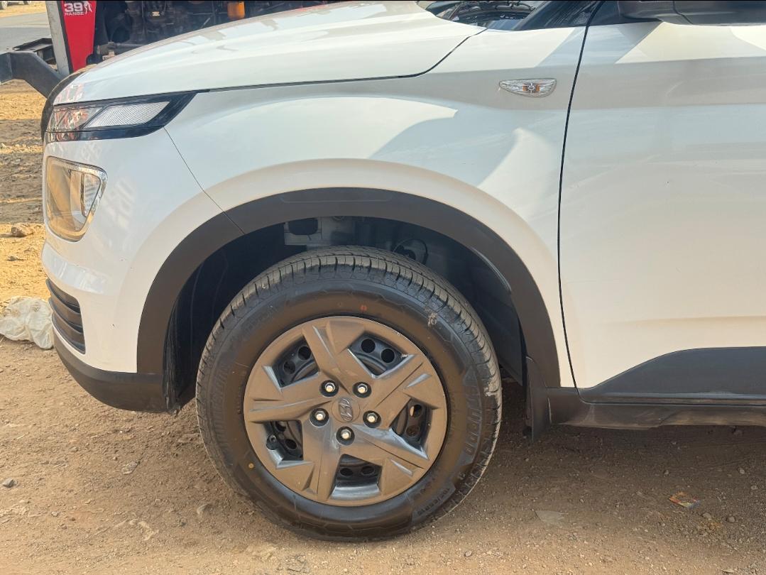 यूज़्ड 2023 ह्युंडई वेन्यू, Neemuch Jawahar Nagar, Neemuch 8 यूज़्ड 2023 ह्युंडई वेन्यू, Neemuch Jawahar Nagar, Neemuch 8