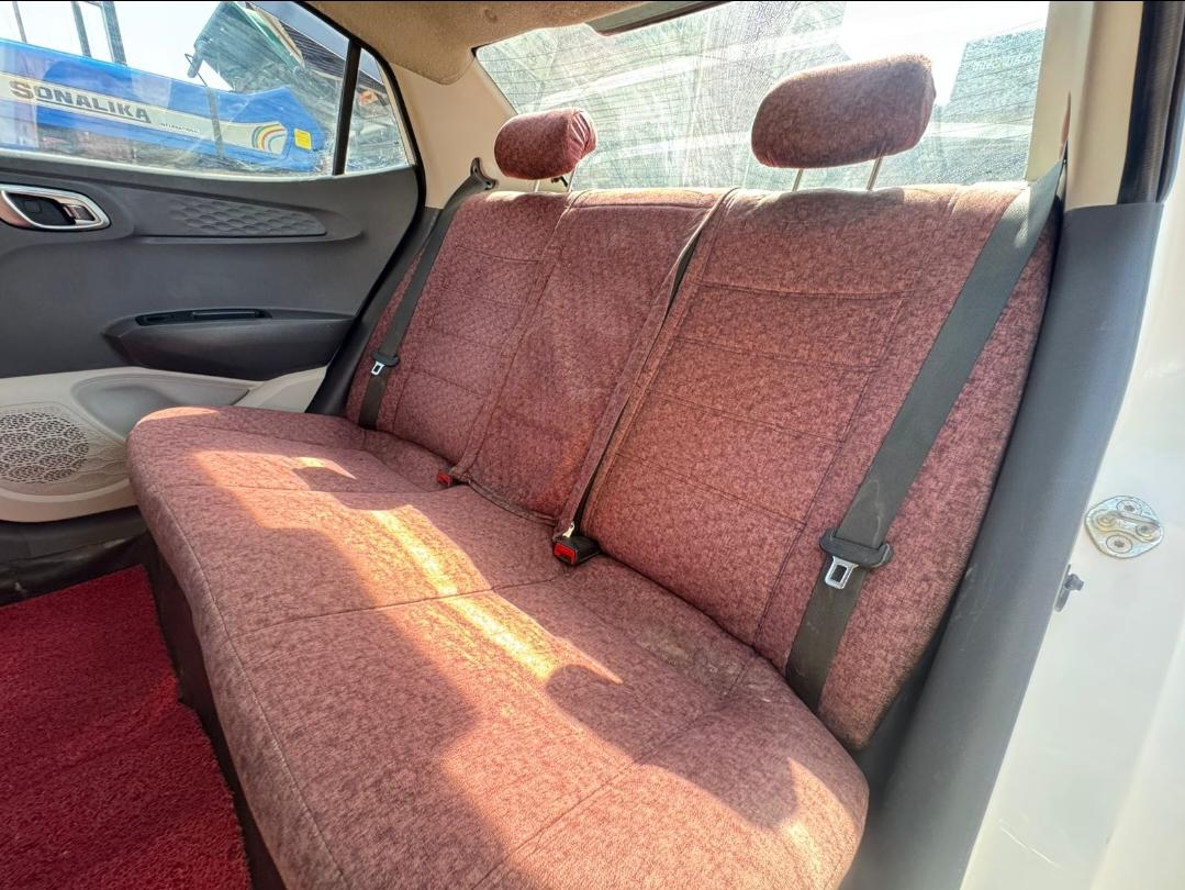 यूज़्ड 2020 ह्युंडई ओरा, Neemuch Jawahar Nagar, Neemuch 14 यूज़्ड 2020 ह्युंडई ओरा, Neemuch Jawahar Nagar, Neemuch 14