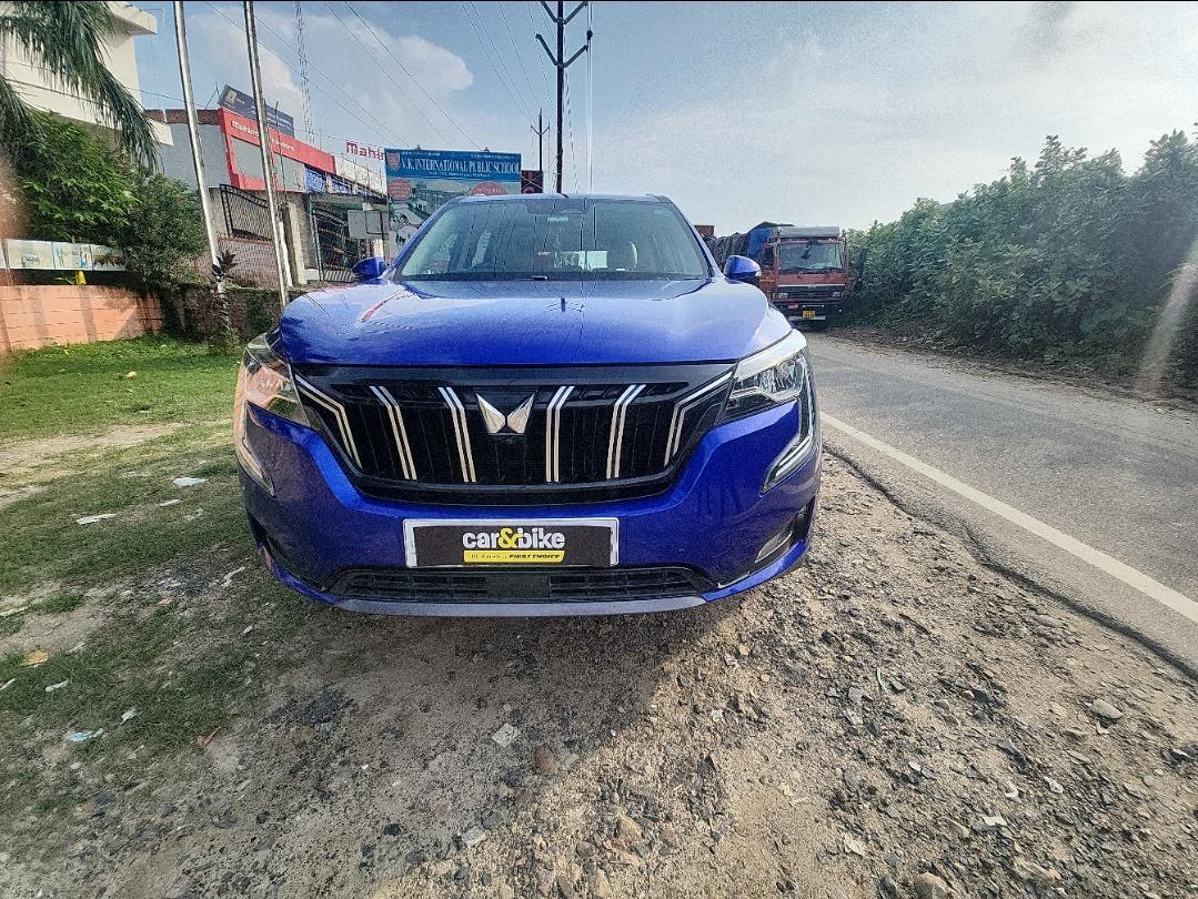 2022 महिंद्रा एक्सयूवी700 AX7 MT Luxury Diesel 7 STR 2022 महिंद्रा एक्सयूवी700 AX7 MT Luxury Diesel 7 STR