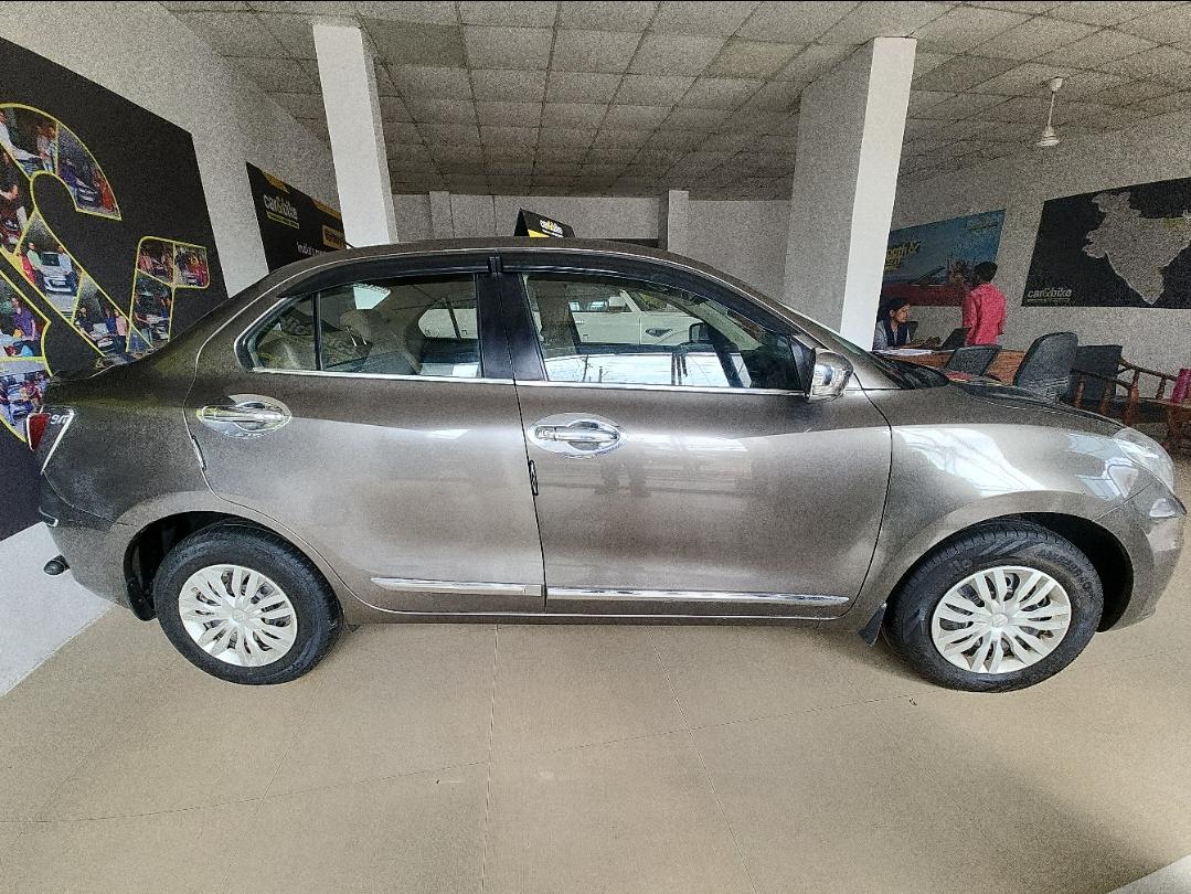 यूज़्ड 2021 मारुति सुजुकी डिजायर, Bairia, Motihari 5 यूज़्ड 2021 मारुति सुजुकी डिजायर, Bairia, Motihari 5