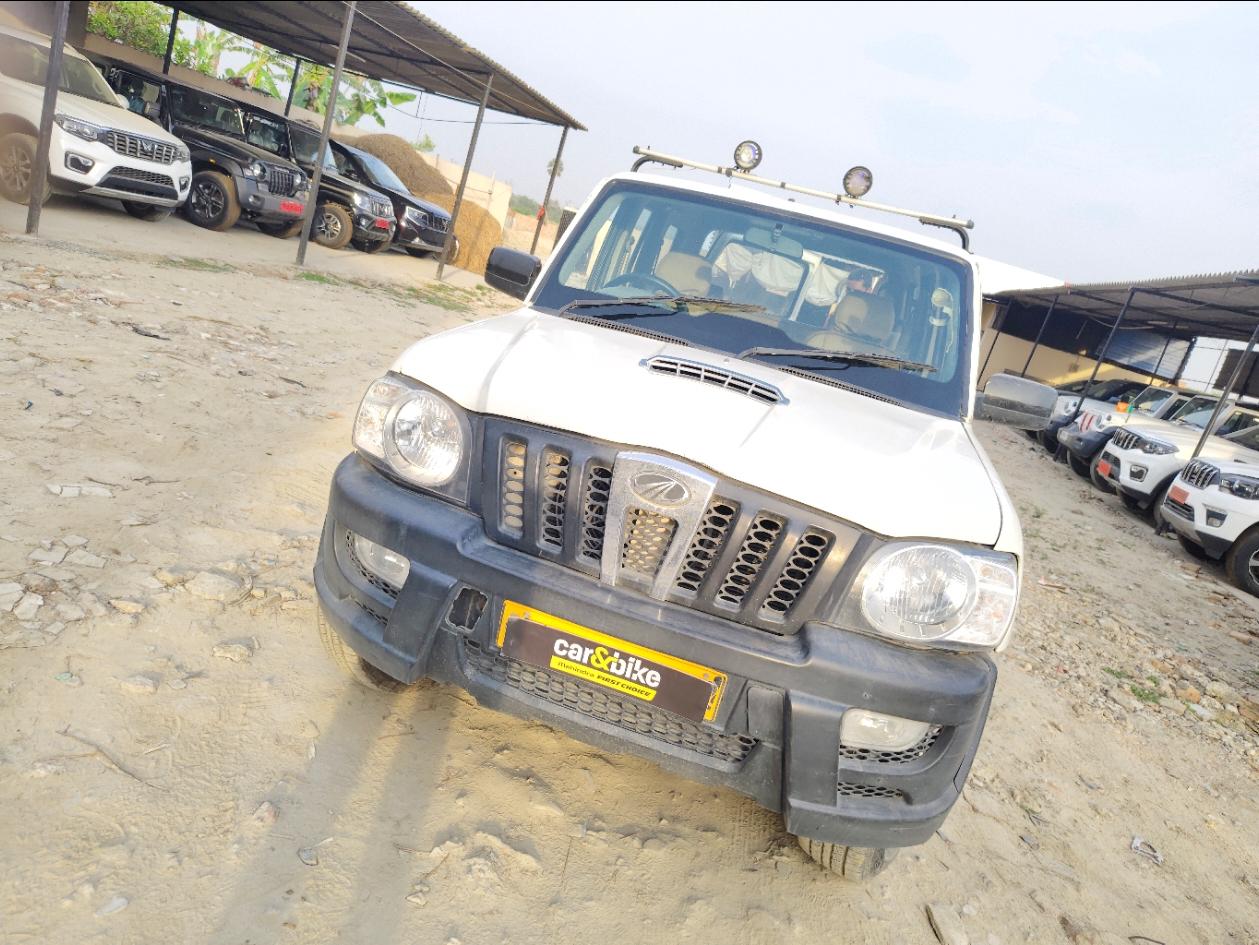 2013 महिंद्रा स्कॉर्पियो S4 Plus 4WD 1.99 Litre 2013 महिंद्रा स्कॉर्पियो S4 Plus 4WD 1.99 Litre