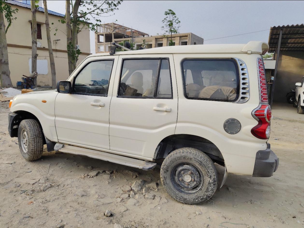 यूज़्ड 2013 महिंद्रा स्कॉर्पियो, Bairia, Motihari 1 यूज़्ड 2013 महिंद्रा स्कॉर्पियो, Bairia, Motihari 1